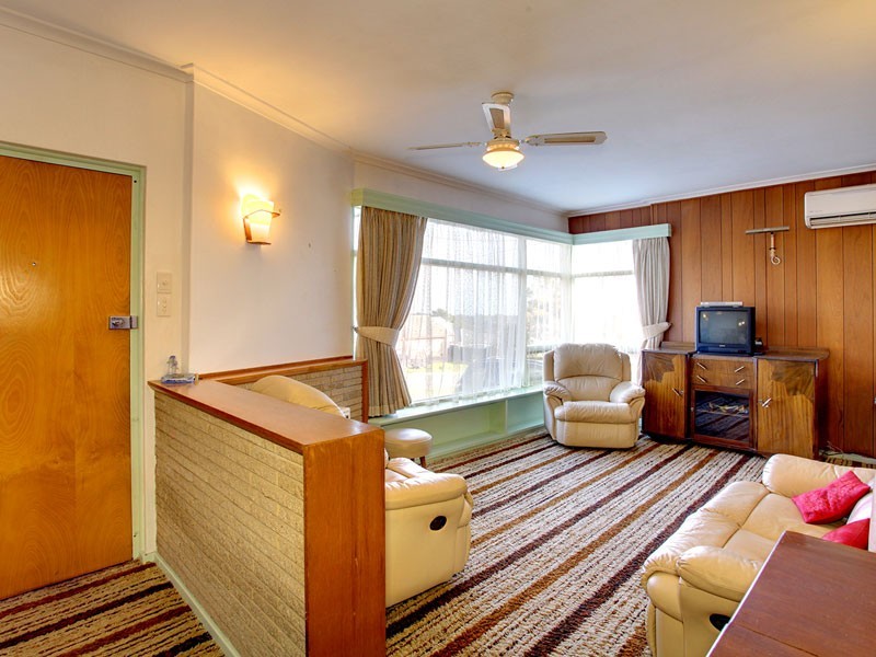 19 Surrey Parade, Morphett Vale SA 5162