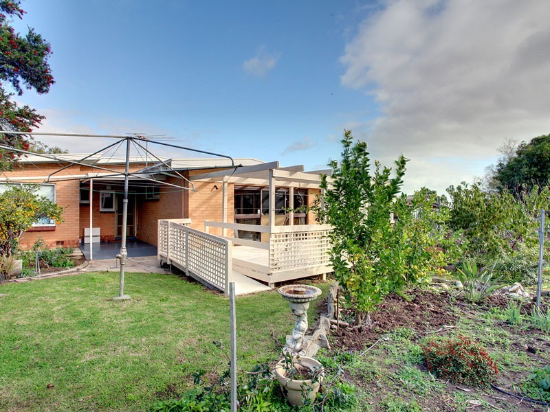 19 Surrey Parade, Morphett Vale SA 5162