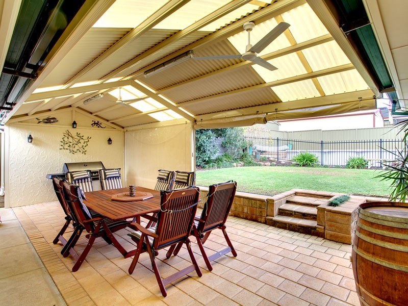 11 Bay Place, Woodcroft SA 5162