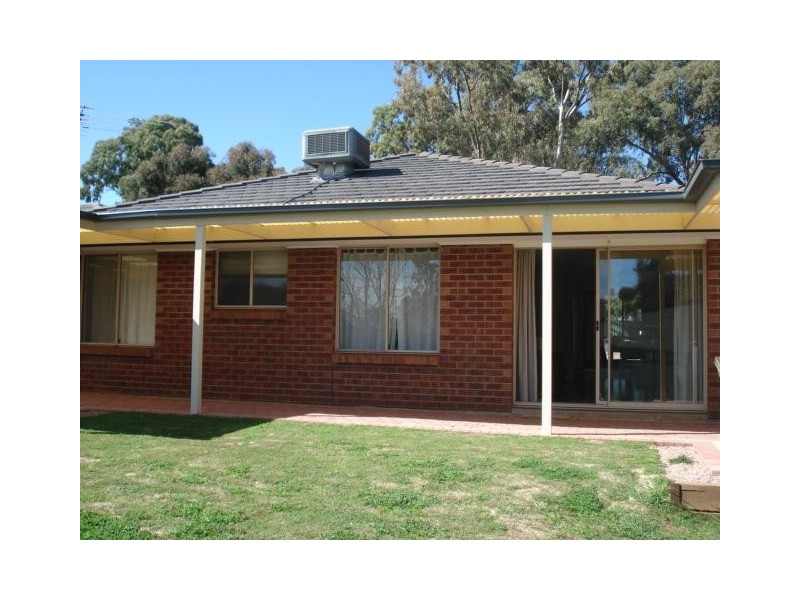 72 Sir James Hardy Way, Woodcroft SA 5162