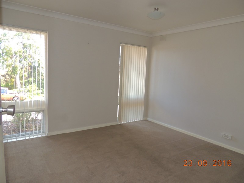 4 Sylvia Way, Hackham SA 5163