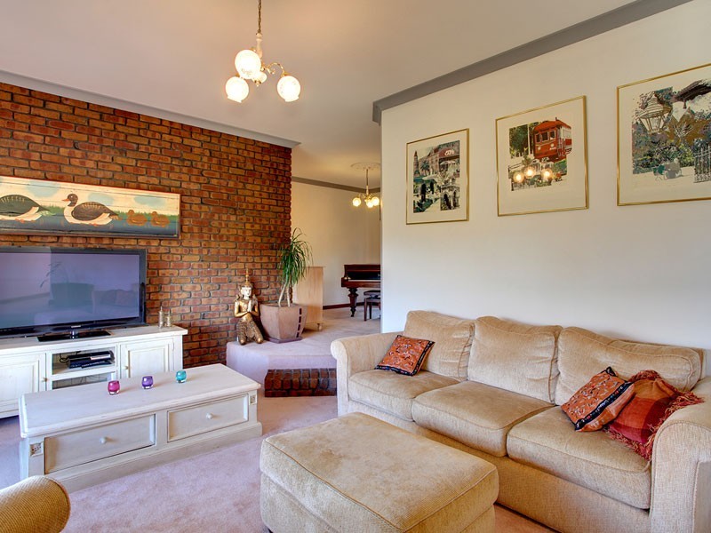 22 Valley View Drive, Mclaren Vale SA 5171