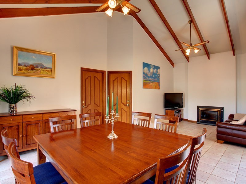 22 Valley View Drive, Mclaren Vale SA 5171