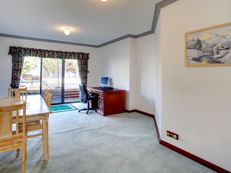 22 Valley View Drive, Mclaren Vale SA 5171