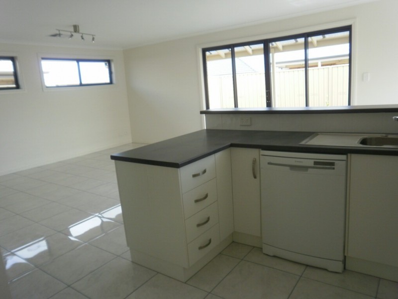 30 Whistlers Avenue, Aldinga Beach SA 5173