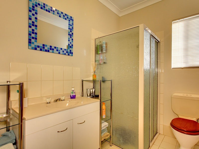 27 Deemster Avenue, Christies Beach SA 5165