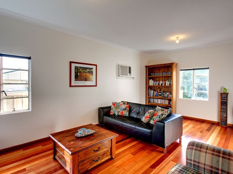 27 Deemster Avenue, Christies Beach SA 5165