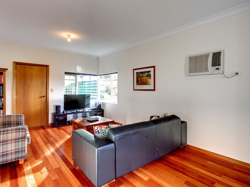 27 Deemster Avenue, Christies Beach SA 5165