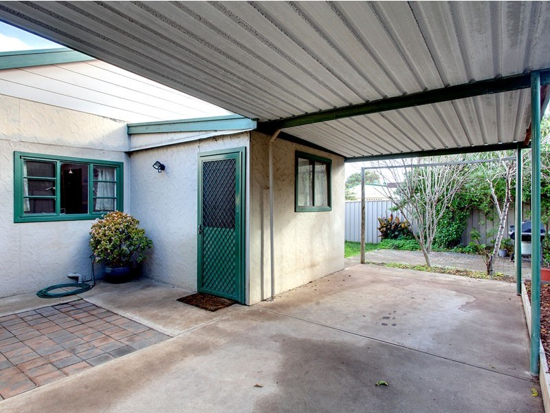 27 Deemster Avenue, Christies Beach SA 5165