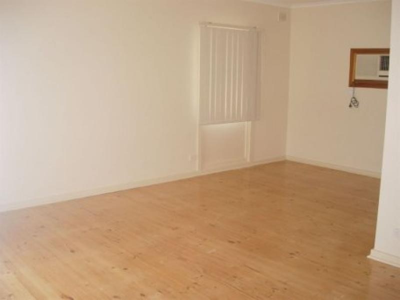 16 Elizabeth Road, Christie Downs SA 5164