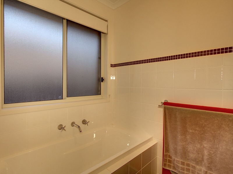 6 Auldstone Place, Huntfield Heights SA 5163