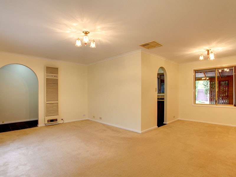 37 Sherebrooke Boulevard, Woodcroft SA 5162