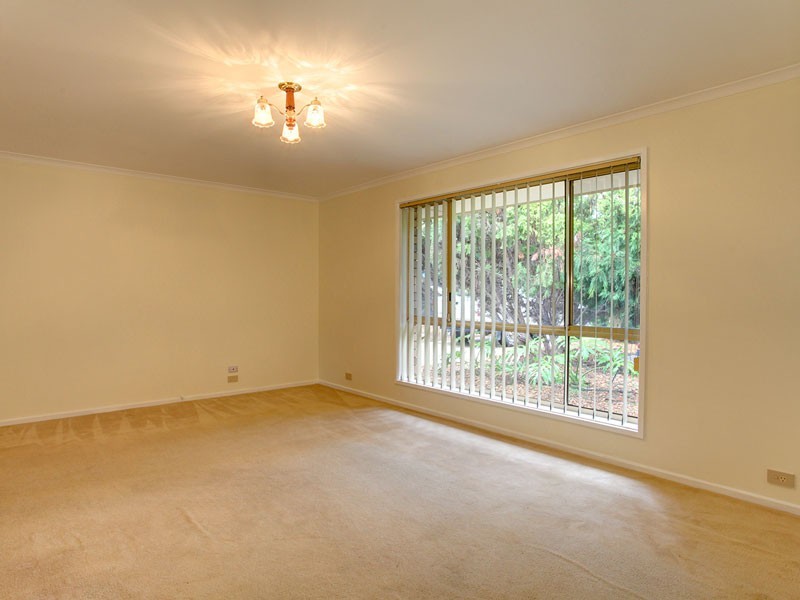 37 Sherebrooke Boulevard, Woodcroft SA 5162