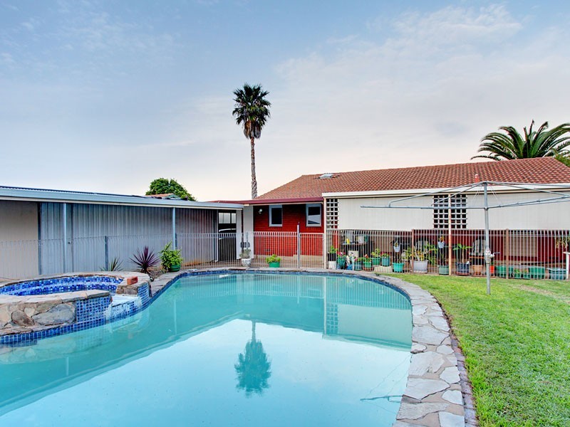 21 Orana Drive, Morphett Vale SA 5162