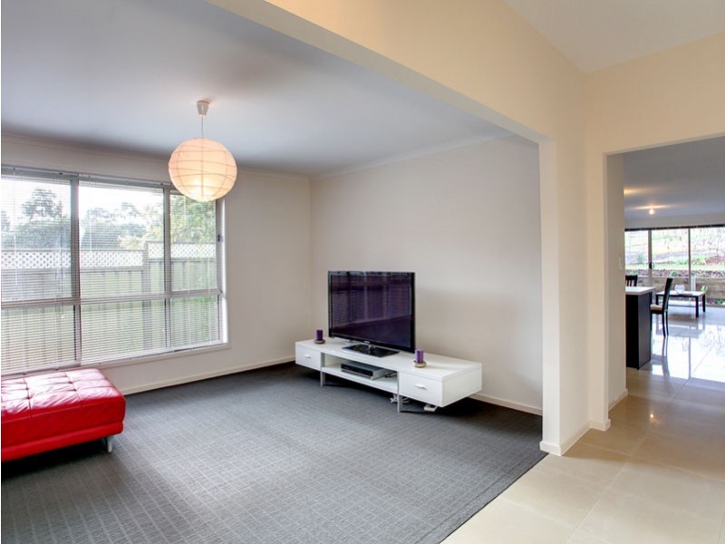 23 Scarvell Avenue, Trott Park SA 5158