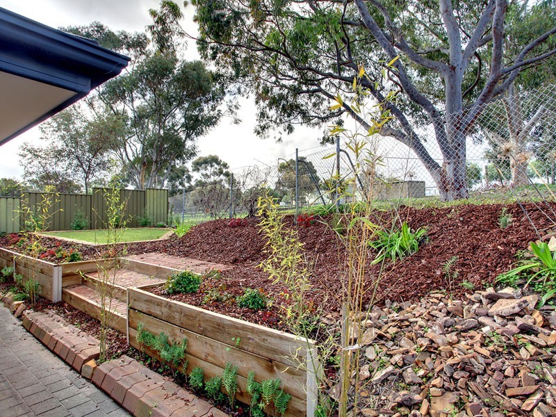 23 Scarvell Avenue, Trott Park SA 5158