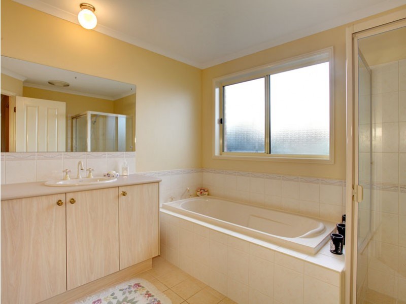 16 Newfield Drive, Reynella SA 5161