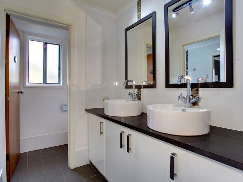 5 Explorer Court, Woodcroft SA 5162