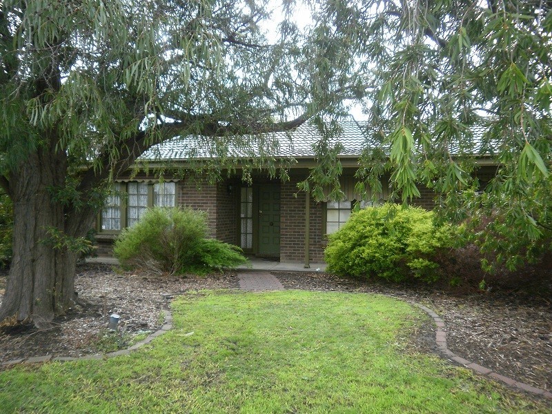99 Warri Parri Drive, Flagstaff Hill SA 5159