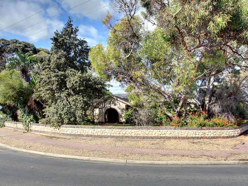 58 Conington Crescent, Morphett Vale SA 5162