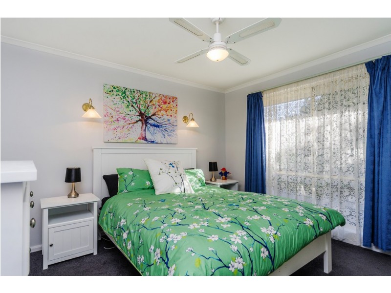 54 Vennachar Drive, Hallett Cove SA 5158