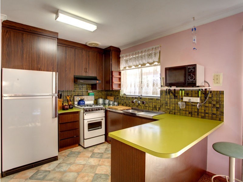 16 Manunda Way, Hallett Cove SA 5158