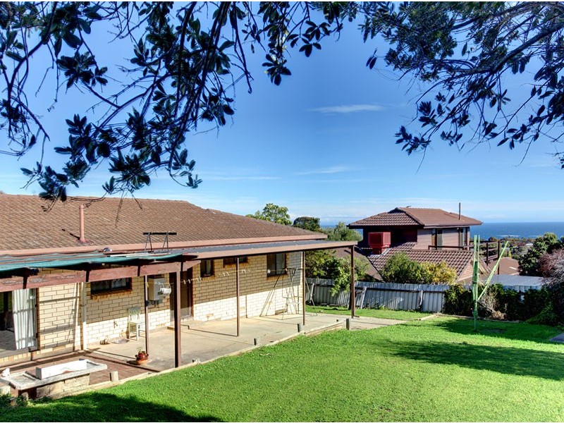 16 Manunda Way, Hallett Cove SA 5158