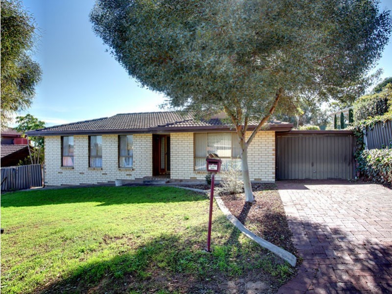 16 Manunda Way, Hallett Cove SA 5158