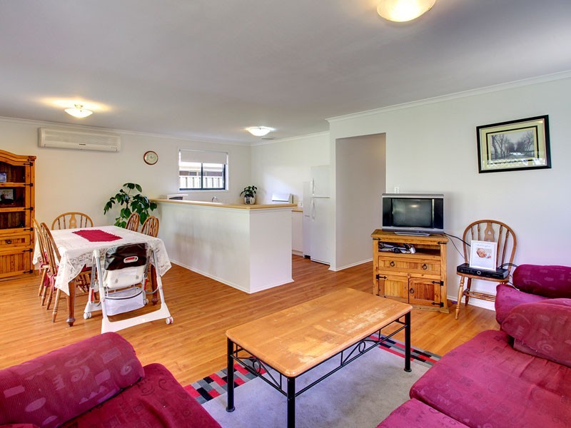 18 McCormack Crescent, Woodcroft SA 5162