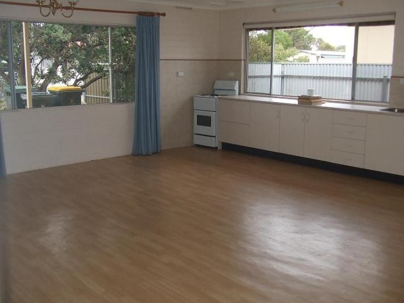 15 Gordon street, Aldinga Beach SA 5173