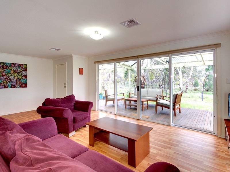 9 Hams Road, Flagstaff Hill SA 5159