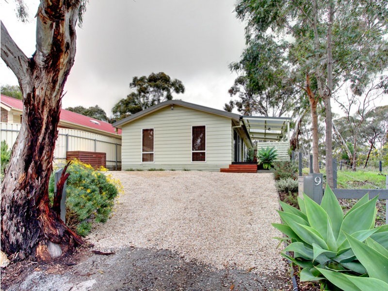9 Hams Road, Flagstaff Hill SA 5159
