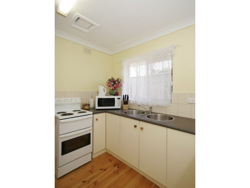 32 Botanic Grove, Hackham SA 5163