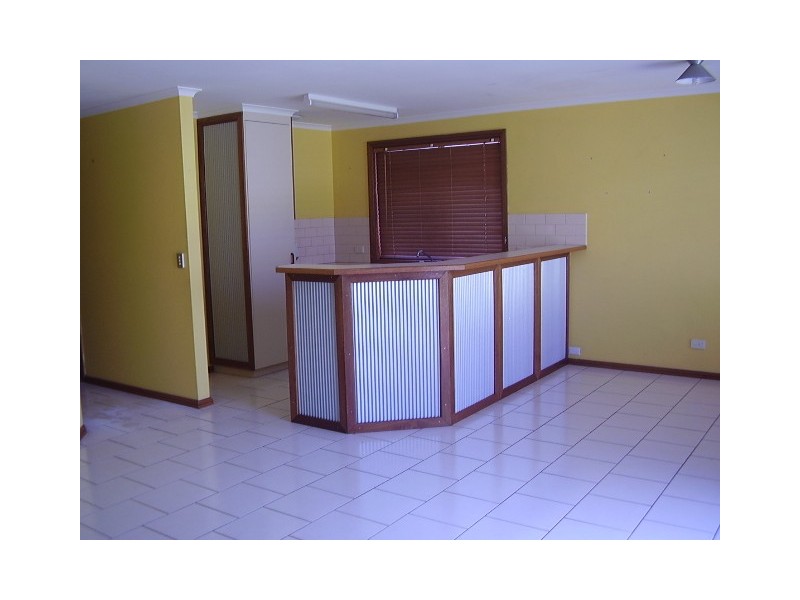 12 Veart Court, Woodcroft SA 5162