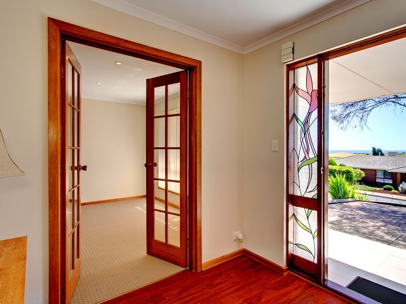 16 Woodsmans Copse, Hallett Cove SA 5158