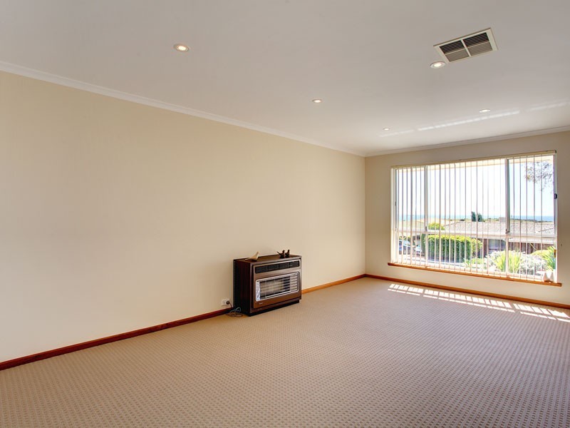 16 Woodsmans Copse, Hallett Cove SA 5158