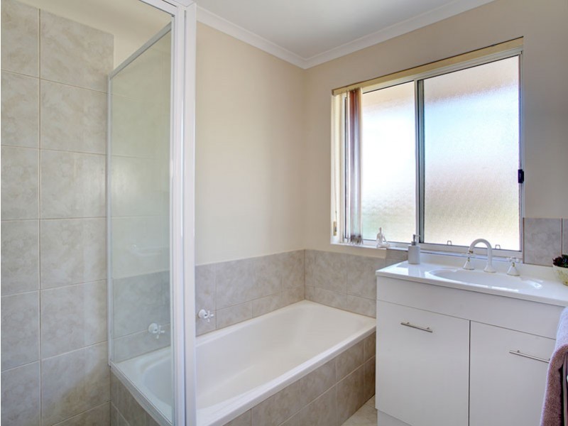 16 Woodsmans Copse, Hallett Cove SA 5158