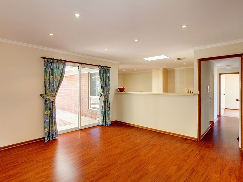 16 Woodsmans Copse, Hallett Cove SA 5158