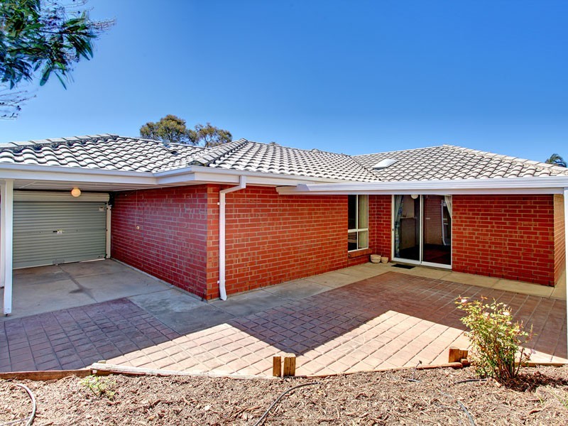 16 Woodsmans Copse, Hallett Cove SA 5158