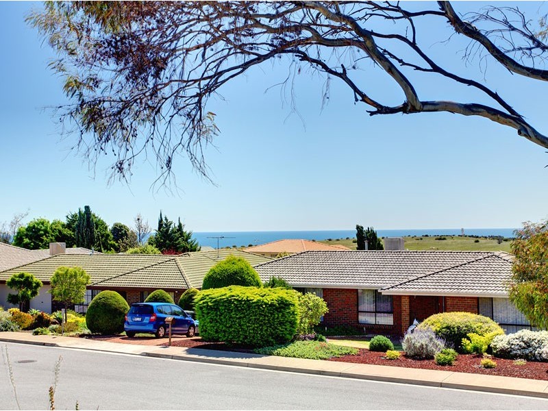 16 Woodsmans Copse, Hallett Cove SA 5158