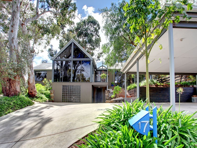 17 Miller Drive, Happy Valley SA 5159