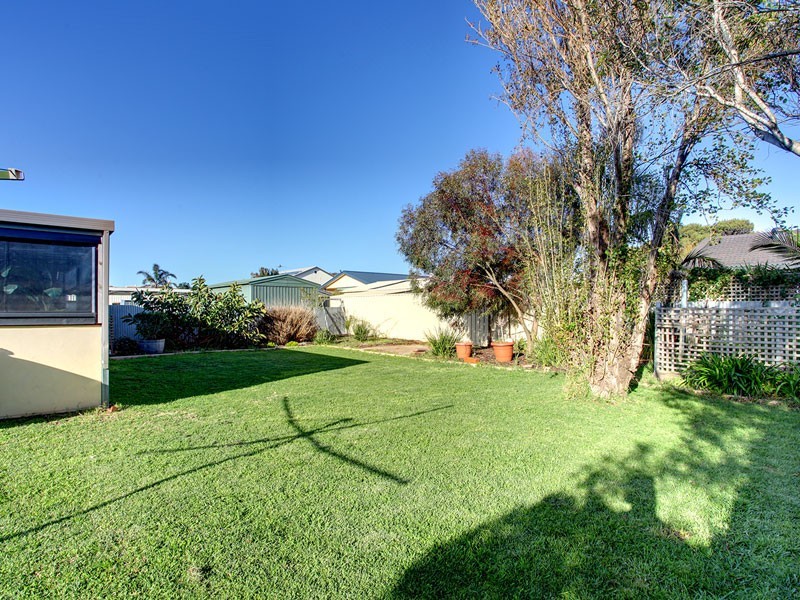 42 Kalgoorlie Avenue, Port Noarlunga South SA 5167