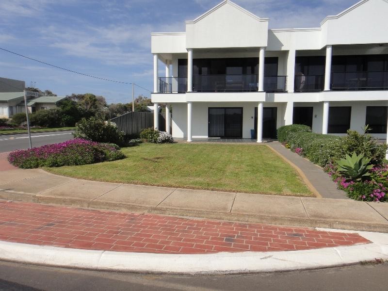 Unit 1, 135 Esplanade, Aldinga Beach SA 5173