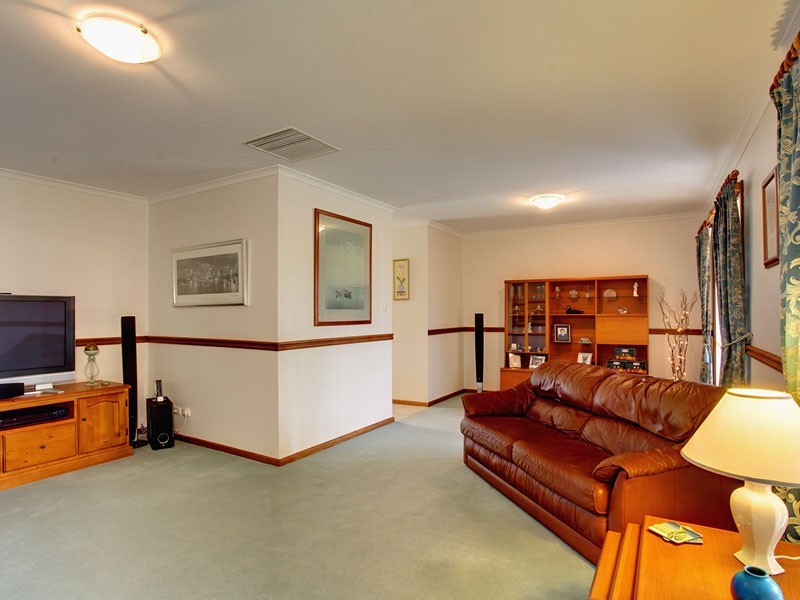 8 Turnberry Lane, Morphett Vale SA 5162