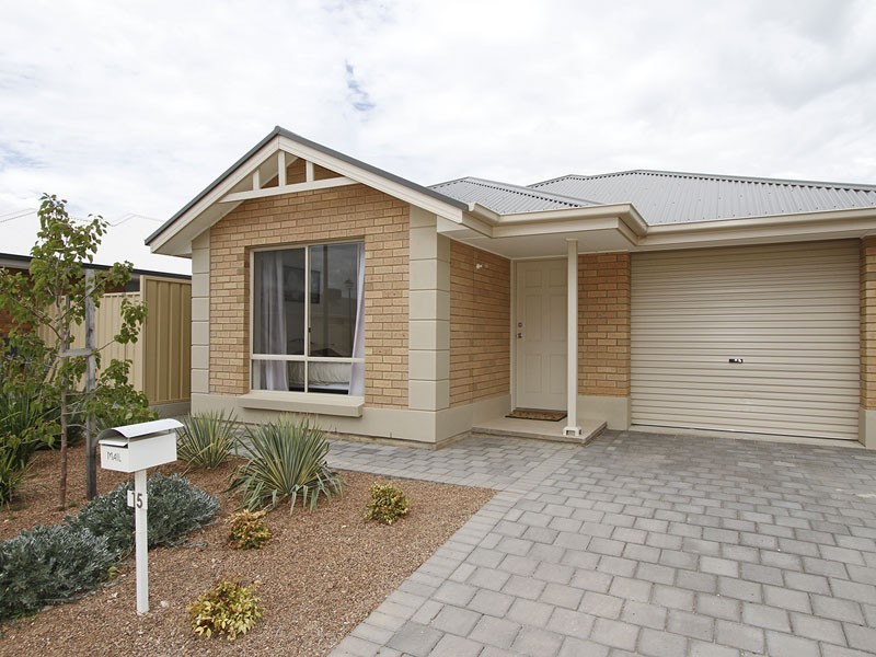 15 Dock Road, Seaford Meadows SA 5169