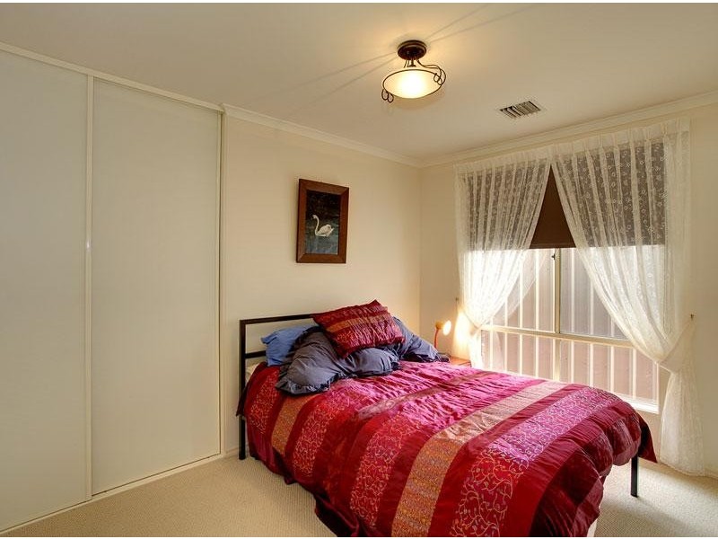 70 Grand Boulevard, Seaford Rise SA 5169