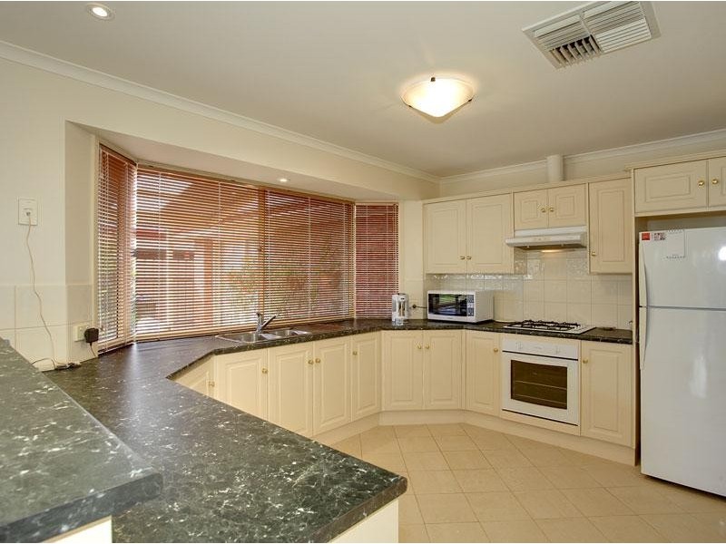 70 Grand Boulevard, Seaford Rise SA 5169