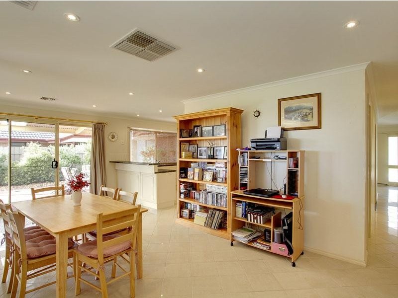 70 Grand Boulevard, Seaford Rise SA 5169