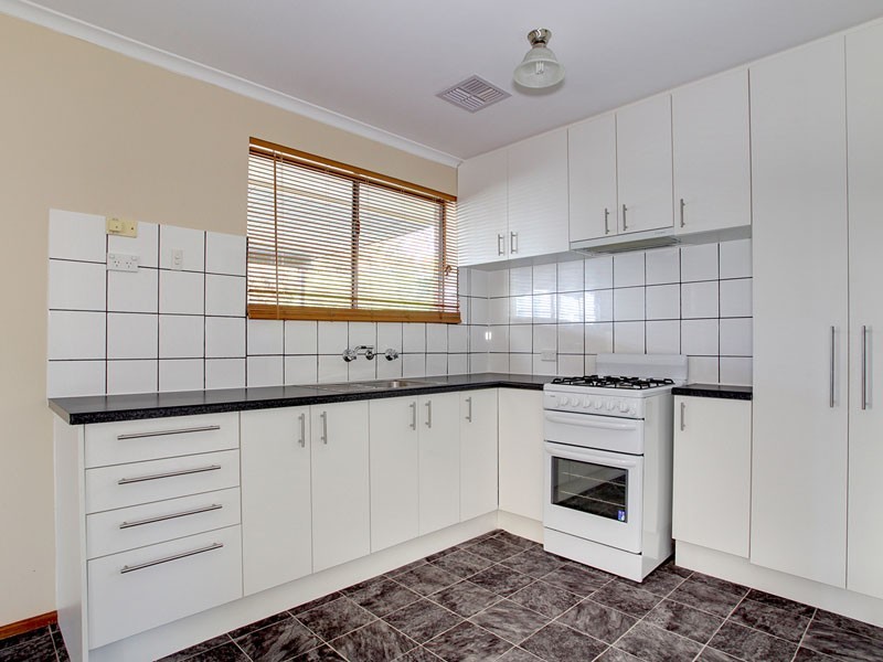 9 Abebe Court, Morphett Vale SA 5162