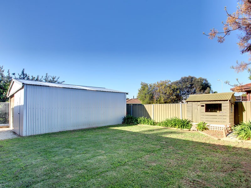 9 Abebe Court, Morphett Vale SA 5162